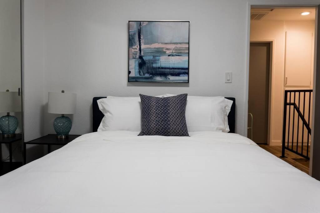 Stylish 2 Bed 1 And Half Bath Apartment Near Sofi Stadium, Lax, Forum Inglewood Zewnętrze zdjęcie